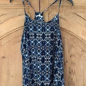 Flowy Tank